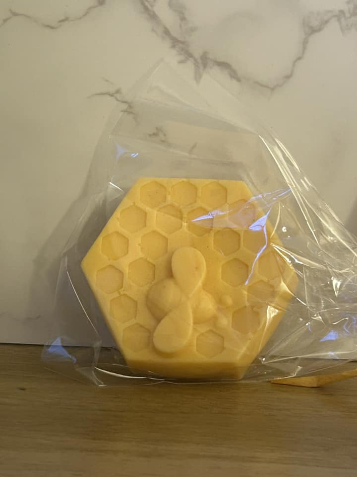 Happy Hands – Honeycomb Shea Butter & Oatmeal Soap Gift Set | Luxurious Skincare Experience