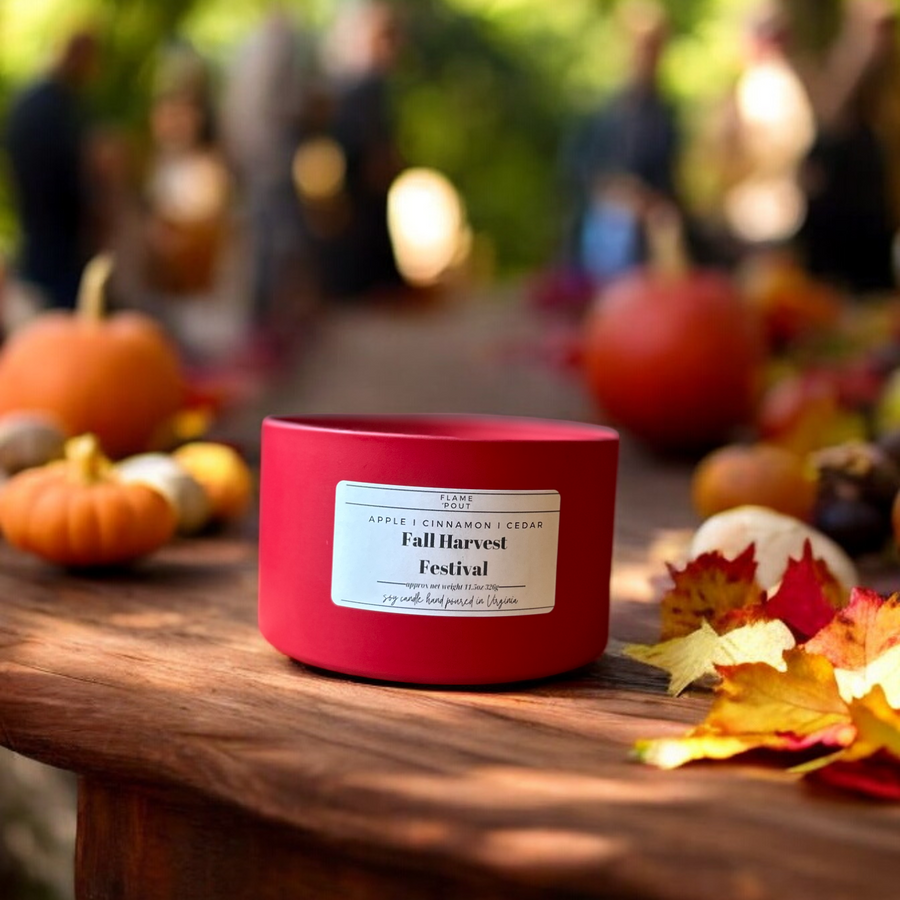 🍁 Fall Harvest Festival Candle – Cinnamon, Apple, Spices