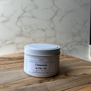 🍂 Cinnamon in the Air Candle – Cinnamon, Green Leaf, Wood