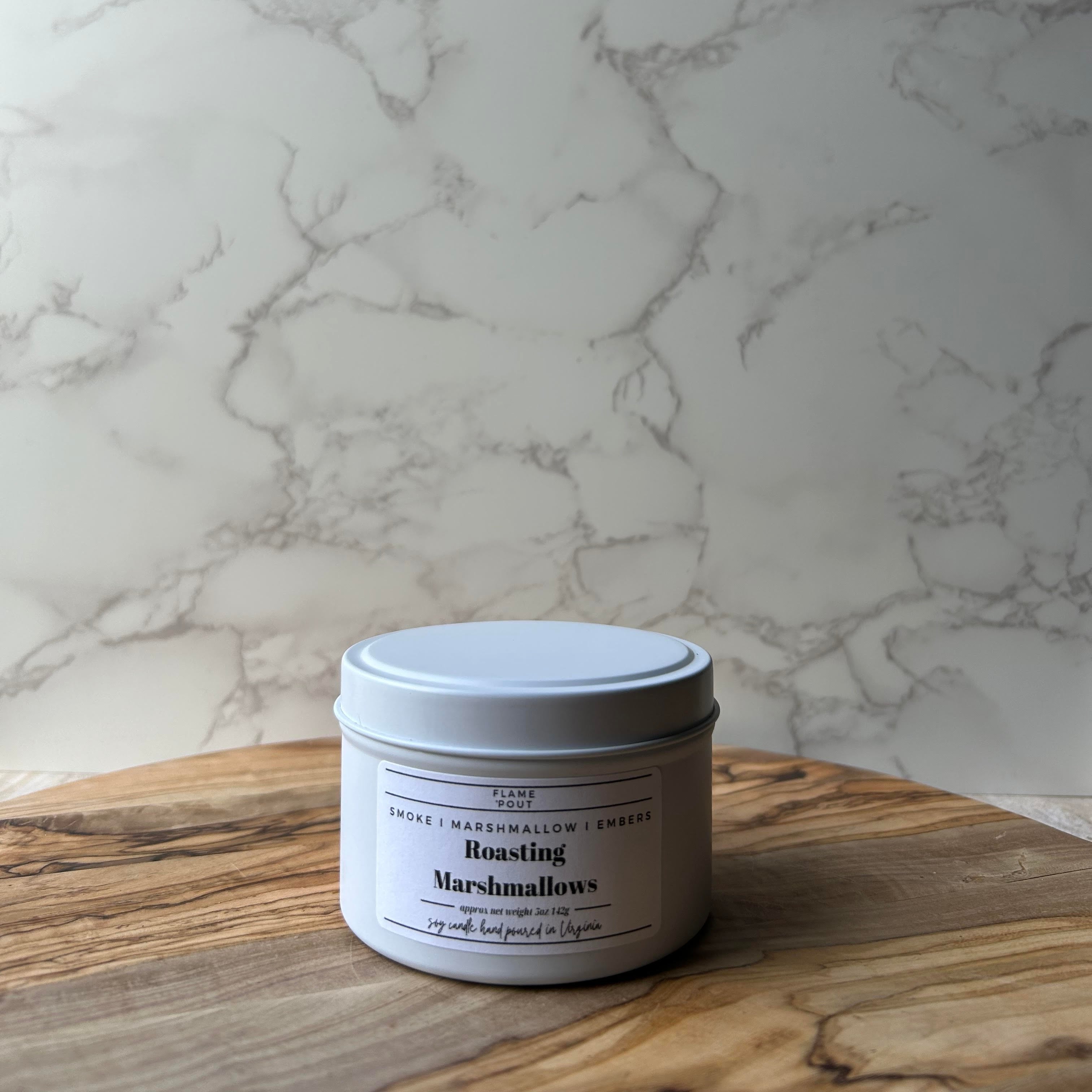 🔥 Roasting Marshmallows Candle – Sugar, Smoke, Fall