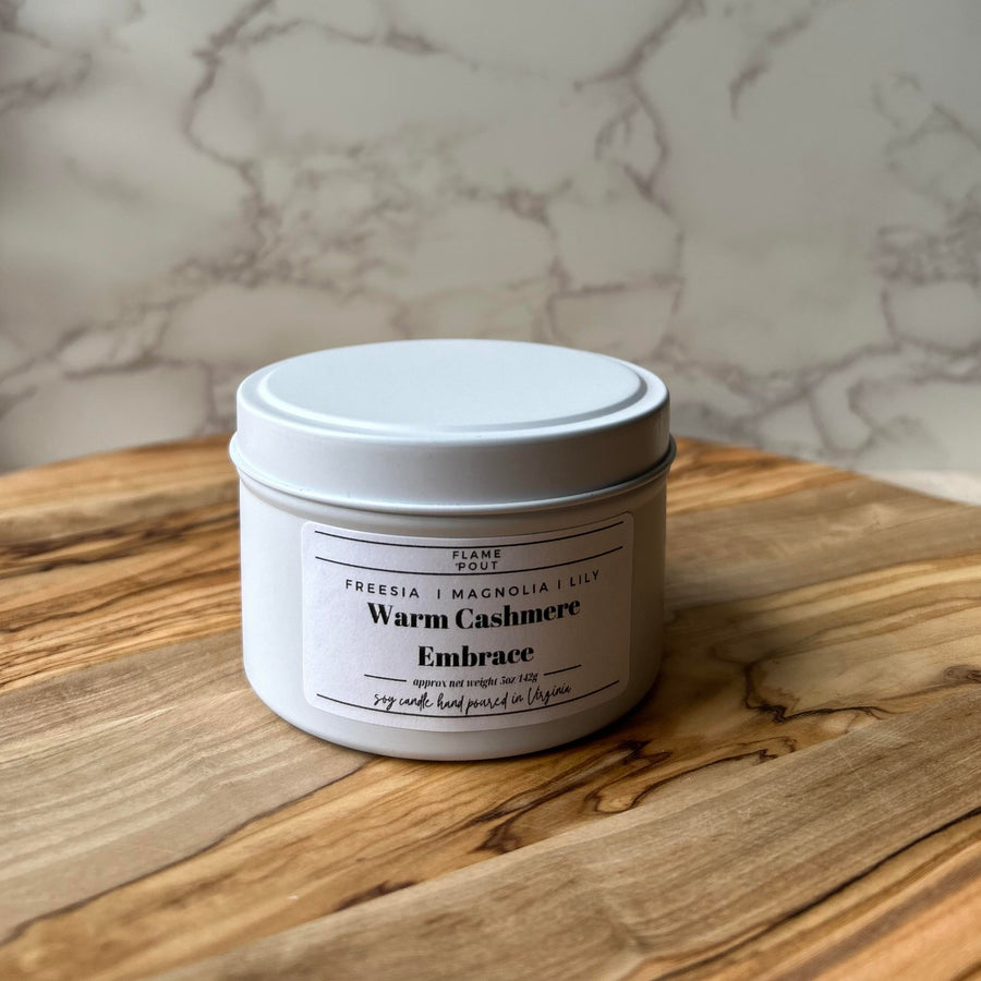 🌸 Warm Cashmere Embrace Candle – Freesia, Magnolia, Lily