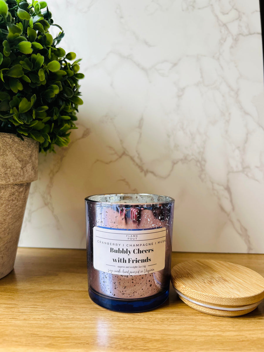Bubbly Cheers with friends - Cranberry, Champagne, Musk Candle